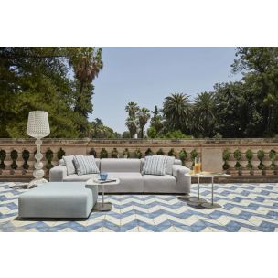 Kartell Plastics Outdoor divano 3 posti con Pouf